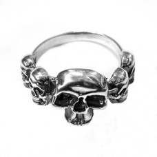 Skulls Ring